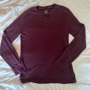 Men’s burgundy Henley size small